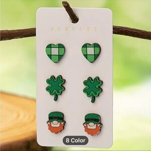 3 Pairs NIP GIVEAWAY St. Patrick's Day Lucky Leprechaun Wooden Post Earrings
